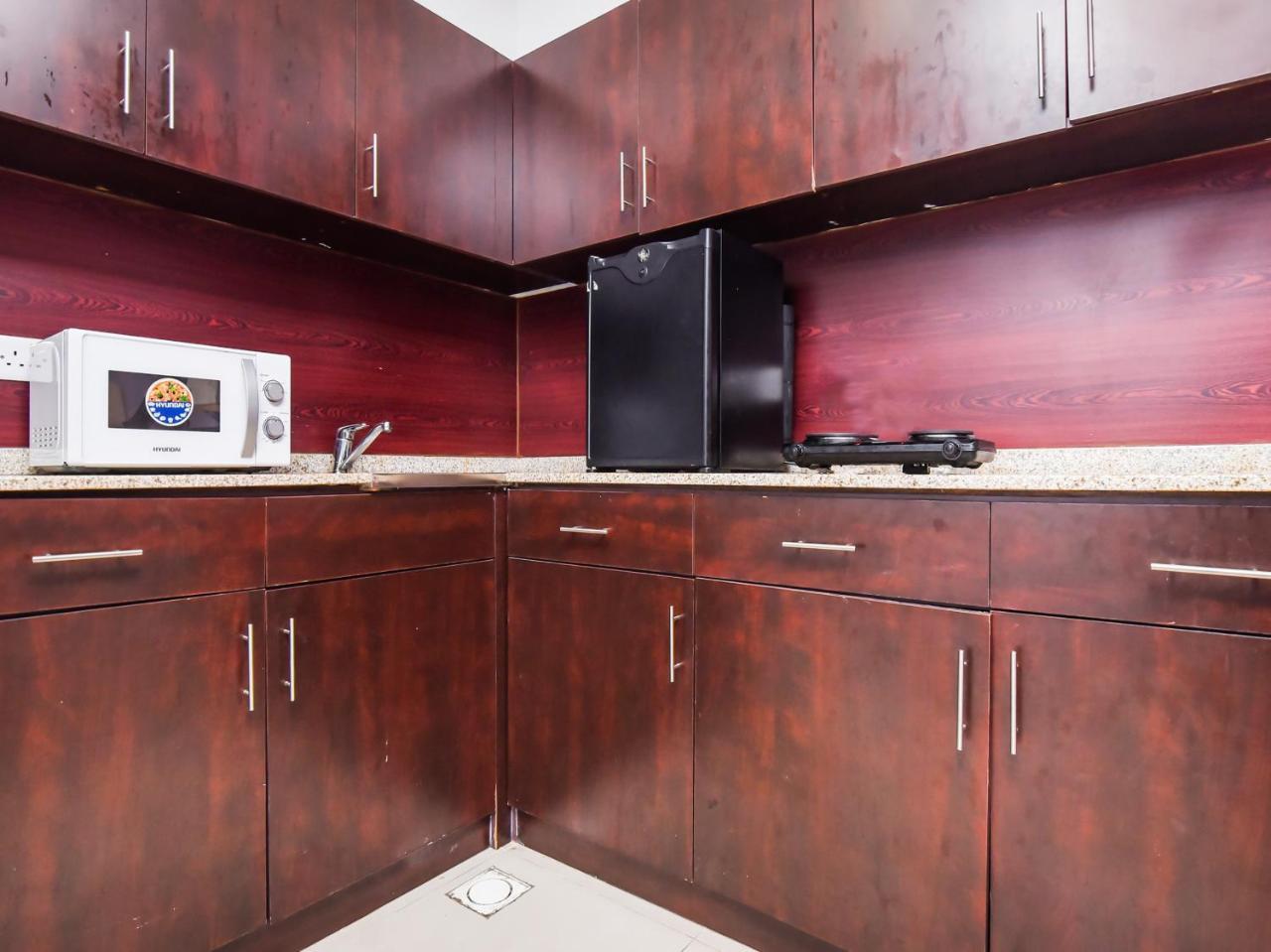 דובאי Oyo 138 Empire Hotel Apartments מראה חיצוני תמונה