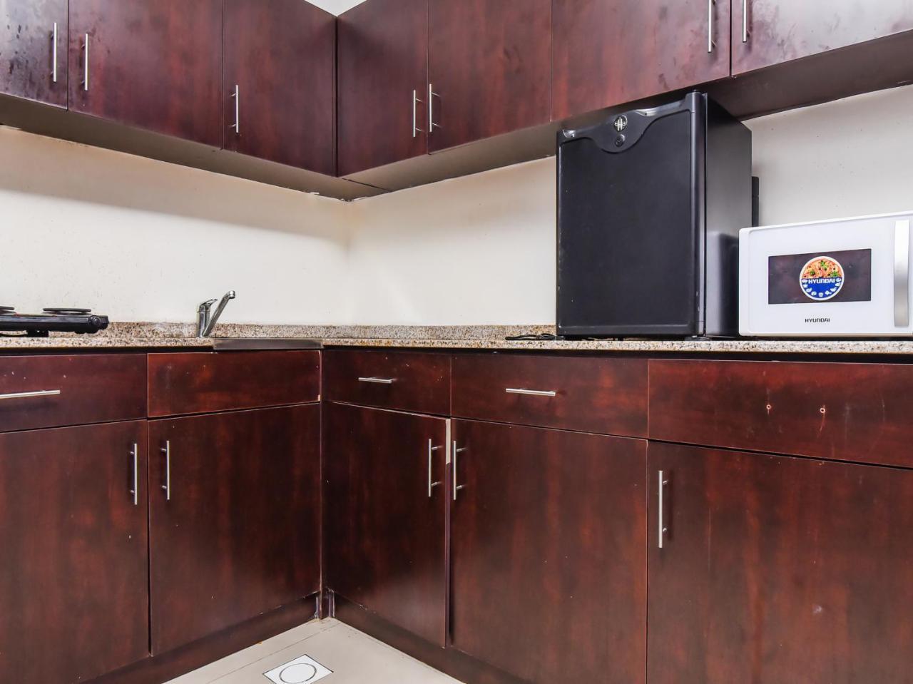 דובאי Oyo 138 Empire Hotel Apartments מראה חיצוני תמונה