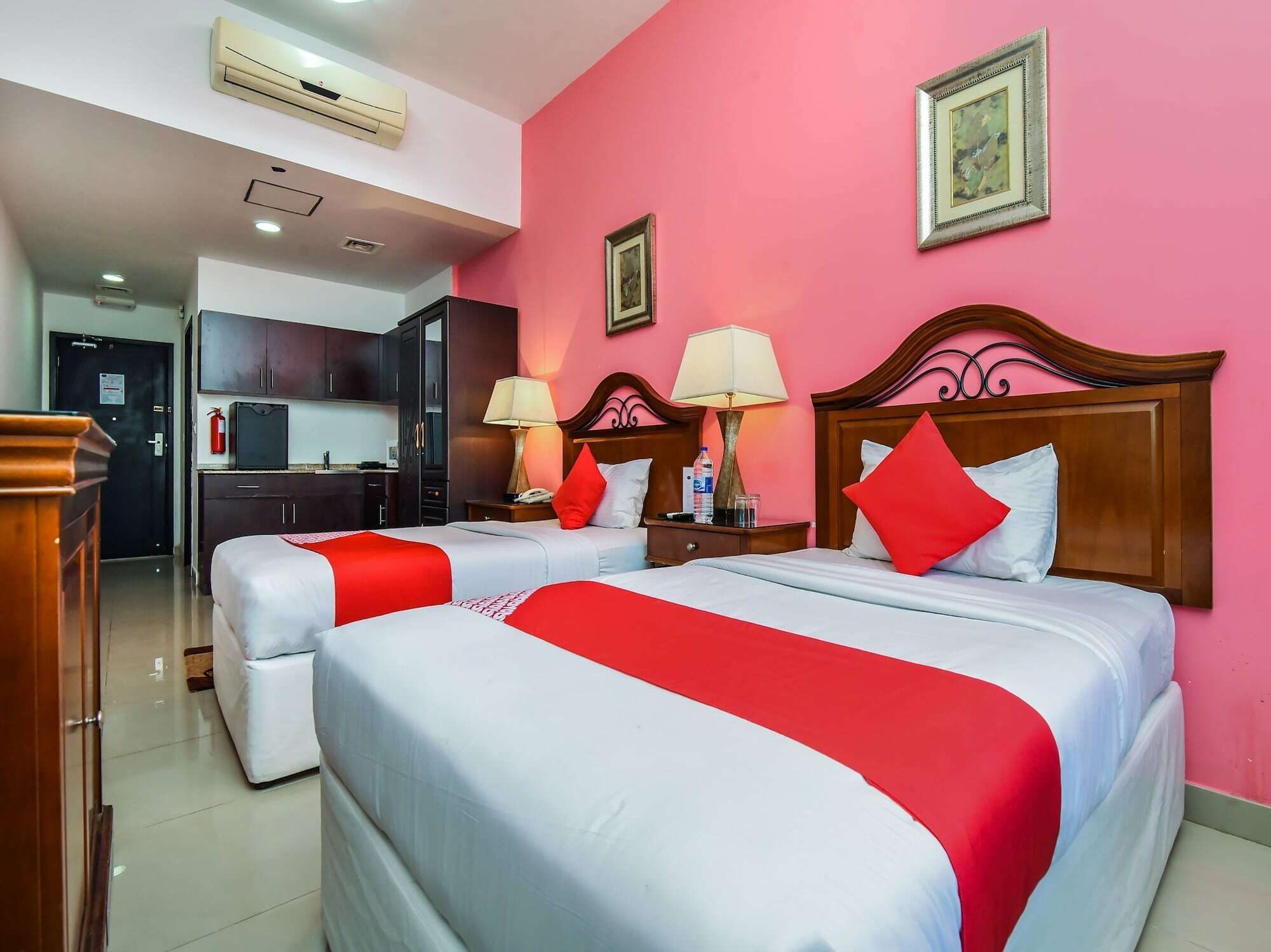 דובאי Oyo 138 Empire Hotel Apartments מראה חיצוני תמונה